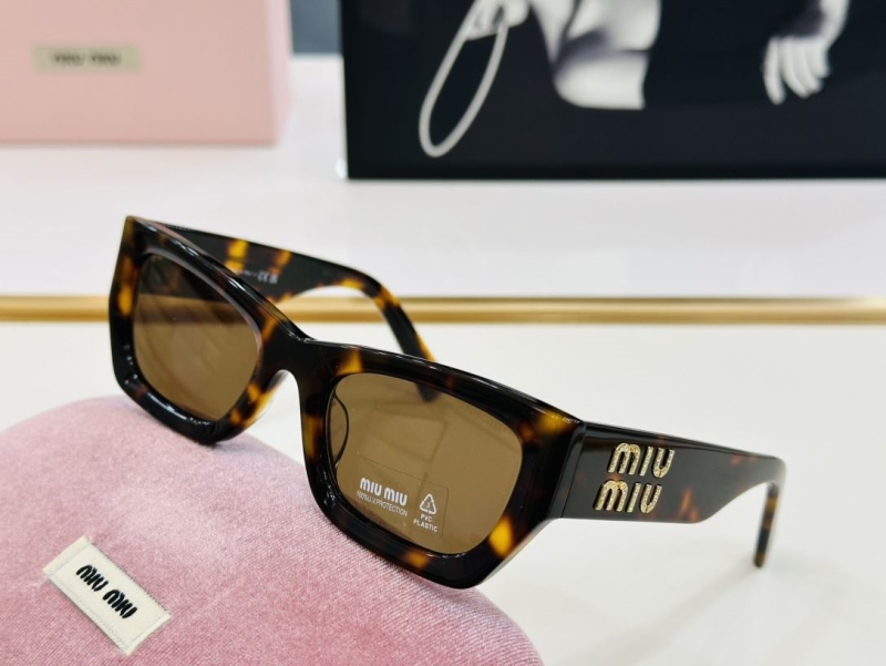 Miu miu Sunglasses